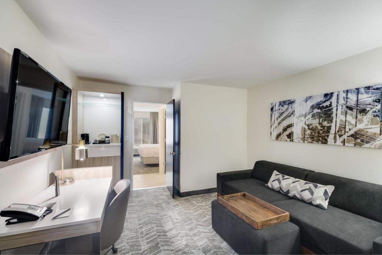 Springhill Suites By Marriott Dallas Nw Highway At Stemmons / I-35East ภายนอก รูปภาพ