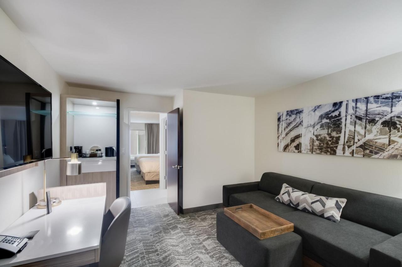 Springhill Suites By Marriott Dallas Nw Highway At Stemmons / I-35East ภายนอก รูปภาพ